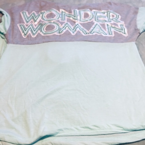 Hooded mint green and gray Wonder Woman shirt. - Picture 3 of 4